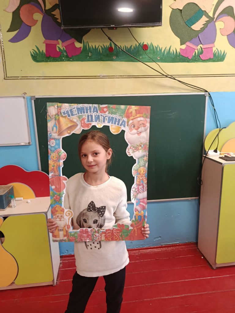 594132333 1562597244875977 5539615198685917953 N